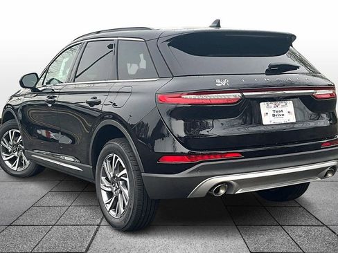 New 2026 Lincoln Corsair Premiere image 3