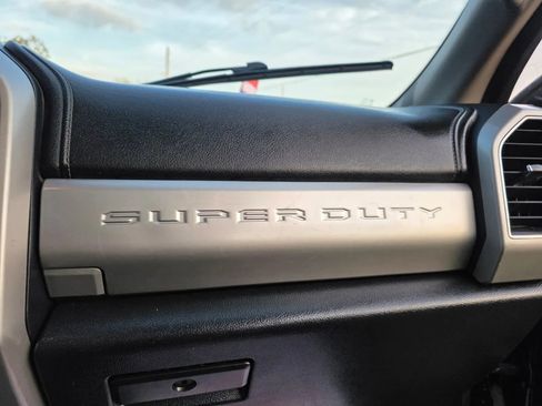Used 2021 Ford F350 Lariat image 18