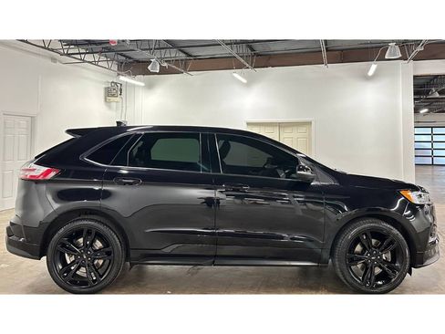 Used 2020 Ford Edge ST w/ Equipment Group 401A AWD/4WD image 9