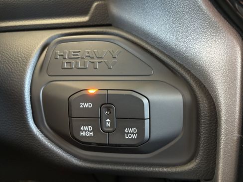 New 2026 RAM 3500 Laramie AWD/4WD image 26