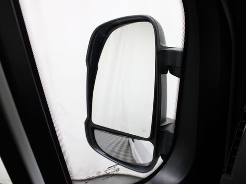 Used 2025 RAM ProMaster 2500 w/ Convenience Group FWD image 8
