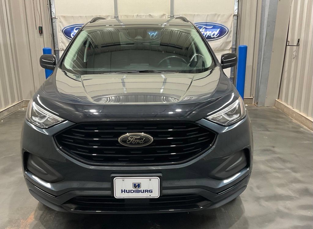 Used 2024 Ford Edge SE w/ Black Appearance Package AWD/4WD image 5