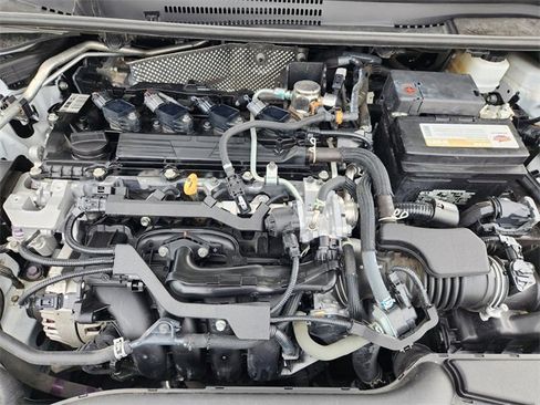 Used 2023 Toyota Corolla LE image 31