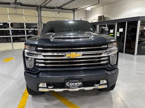 Used 2020 Chevrolet Silverado 2500 High Country AWD/4WD image 2