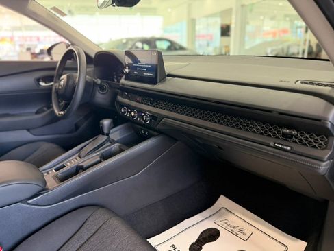 Used 2026 Honda Accord LX image 17