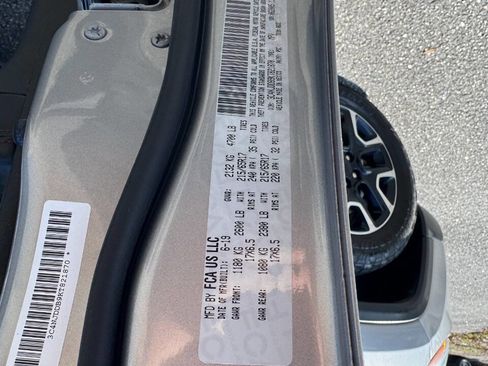 Used 2019 Jeep Compass Trailhawk w/ Cold Weather Group image 52