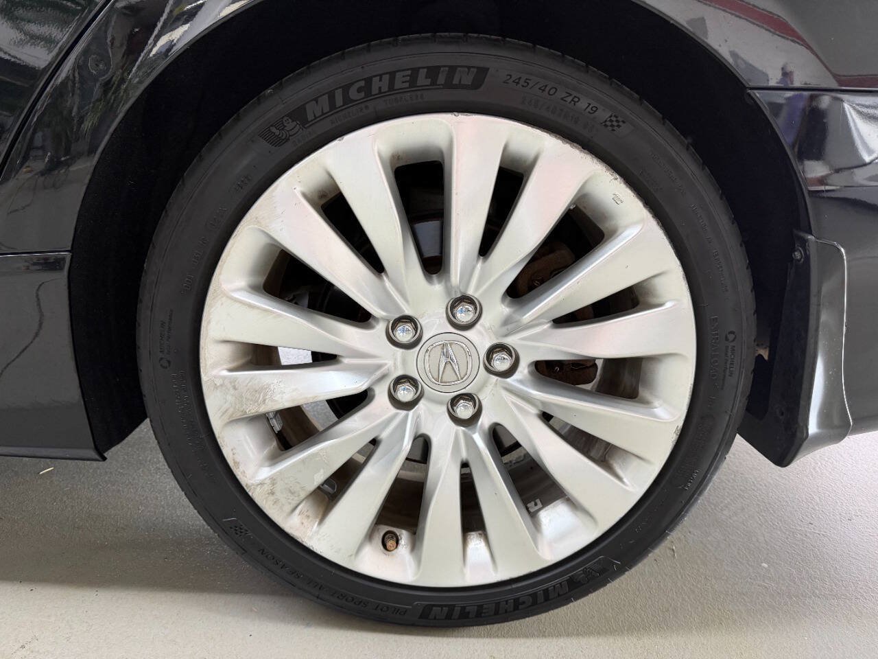 Used 2014 Acura RLX w/ Technology Package FWD image 30