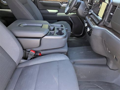 New 2025 GMC Sierra 1500 Elevation image 35