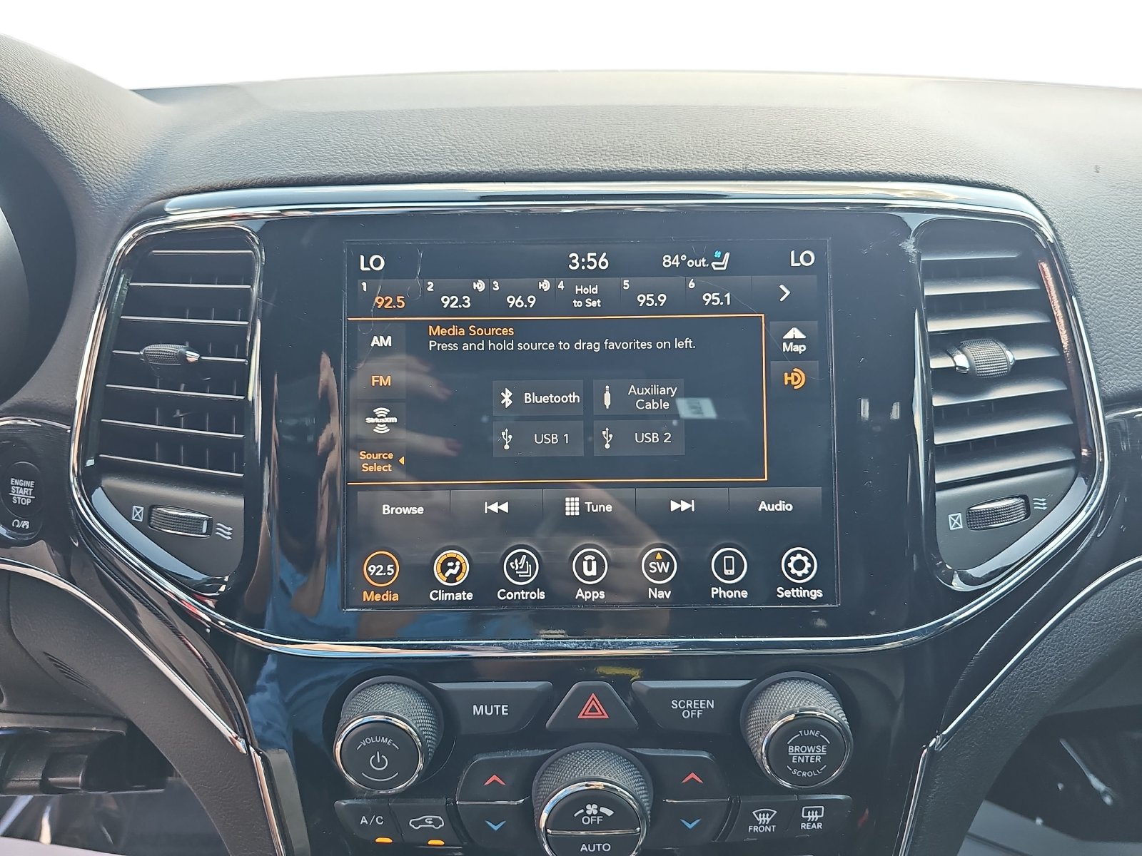 Used 2021 Jeep Grand Cherokee Trailhawk w/ Trailhawk Luxury Group AWD/4WD image 21