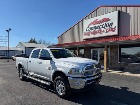Used 2014 RAM 2500 Laramie image 2