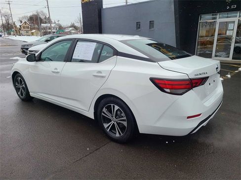 Used 2021 Nissan Sentra SV image 9