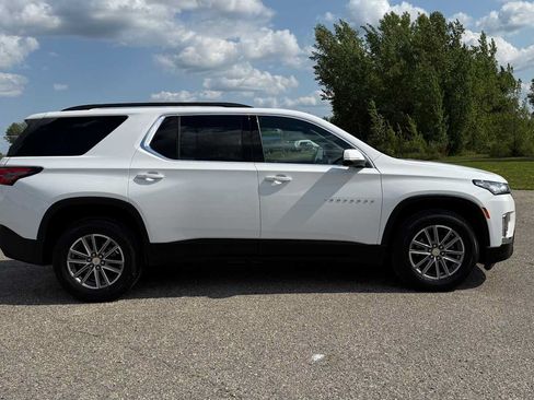 Used 2023 Chevrolet Traverse LT AWD/4WD image 3