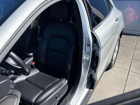 Used 2018 Mercedes-Benz GLA 250 4MATIC image 12