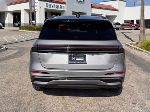 Used 2025 Lincoln Nautilus Reserve w/ Jet Appearance Package AWD/4WD image 11