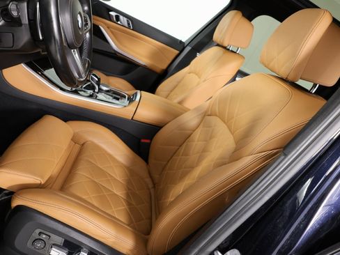 Used 2023 BMW X5 M50i w/ Climate Comfort Package image 10