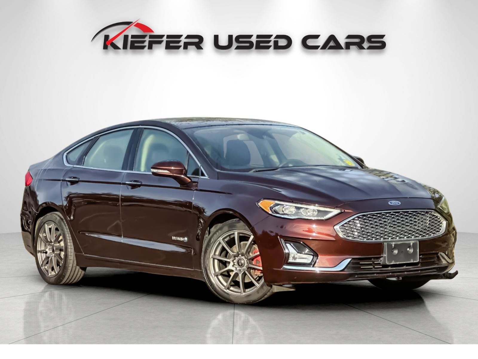 Used 2019 Ford Fusion Titanium FWD image 2