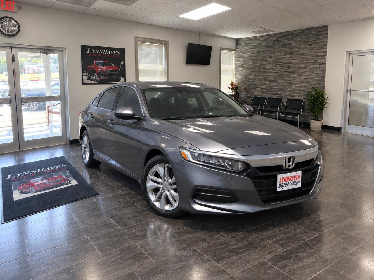 Used 2019 Honda Accord LX image 2