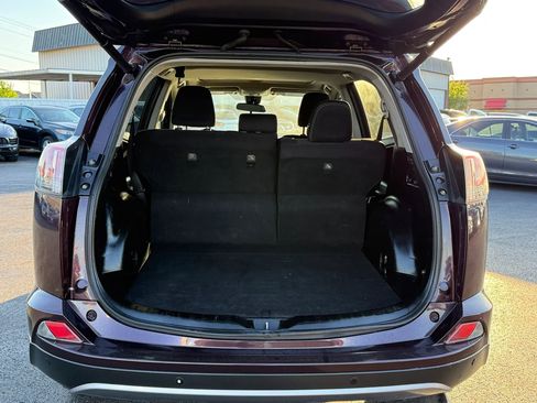 Used 2017 Toyota RAV4 XLE FWD image 41