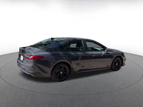 Used 2025 Toyota Camry SE FWD image 14