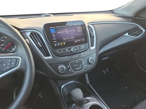 Used 2022 Chevrolet Malibu LS w/ Driver Confidence Package II FWD image 23