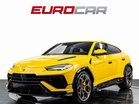 Used 2024 Lamborghini Urus Performante AWD/4WD image 1