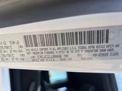 Used 2018 Jeep Wrangler Rubicon w/ Power Convenience Group image 27