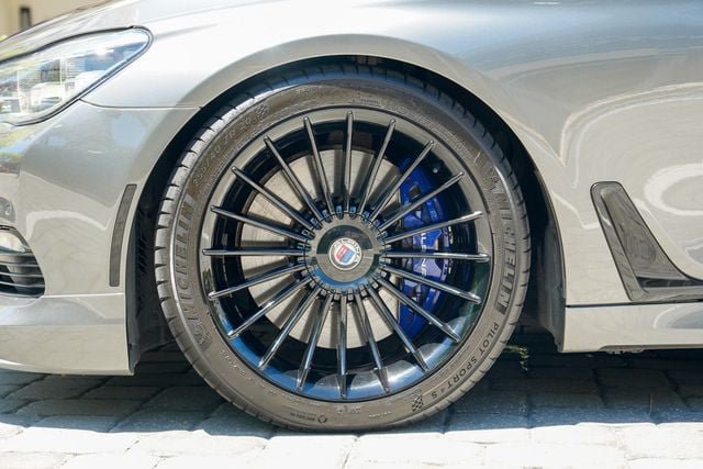 Used 2017 BMW ALPINA B7 xDrive AWD/4WD image 14