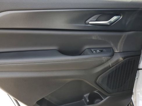 New 2026 Jeep Grand Cherokee L L LAREDO X 4X2 image 17