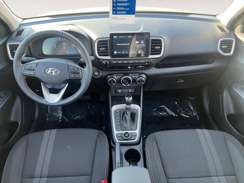 Certified 2026 Hyundai Venue SEL image 10