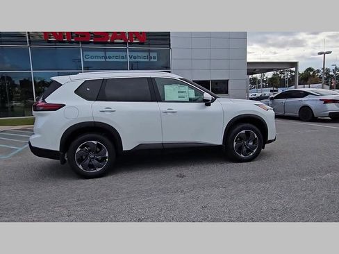 New 2026 Nissan Rogue SV image 33