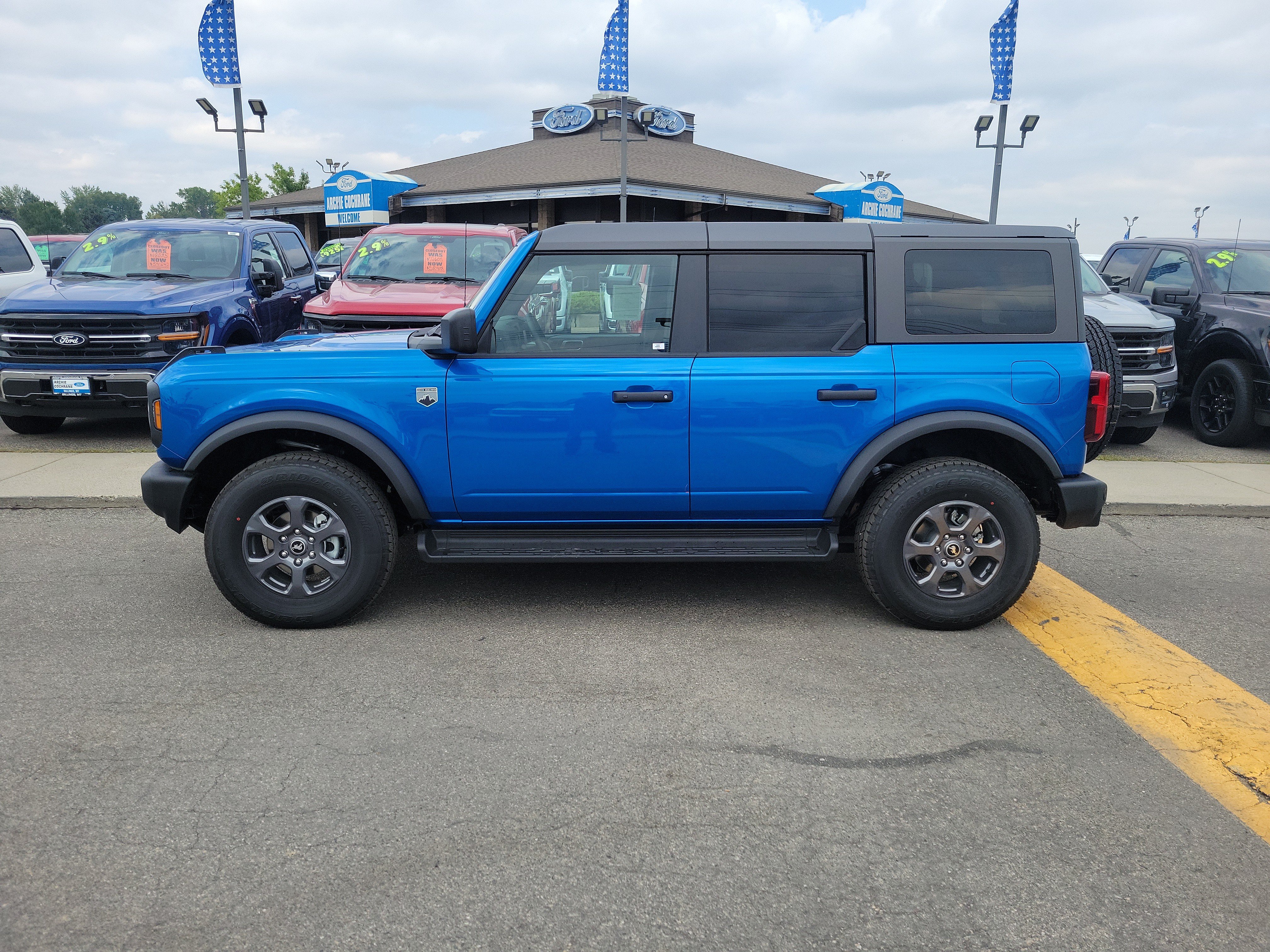 Used 2025 Ford Bronco Big Bend AWD/4WD image 2