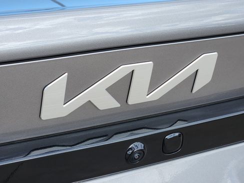 Used 2025 Kia K4 LXS image 12