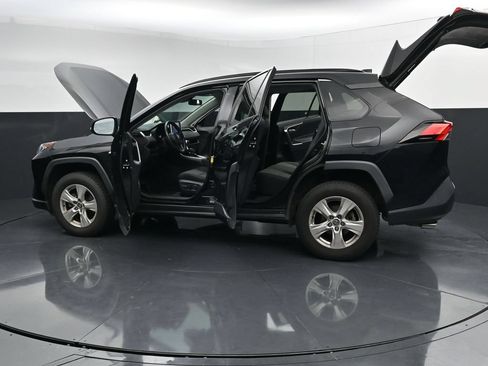 Used 2020 Toyota RAV4 XLE w/ Convenience Package AWD/4WD image 28