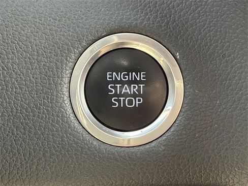 Used 2024 Toyota Tundra Limited image 21