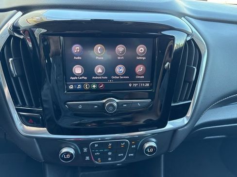 Used 2020 Chevrolet Traverse LT FWD image 14