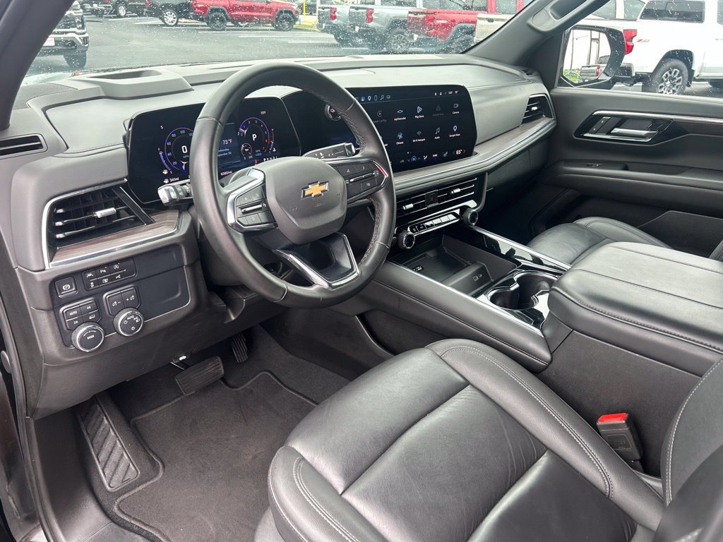 Used 2025 Chevrolet Tahoe LT AWD/4WD image 18