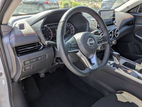 Certified 2025 Nissan Sentra SR FWD image 11