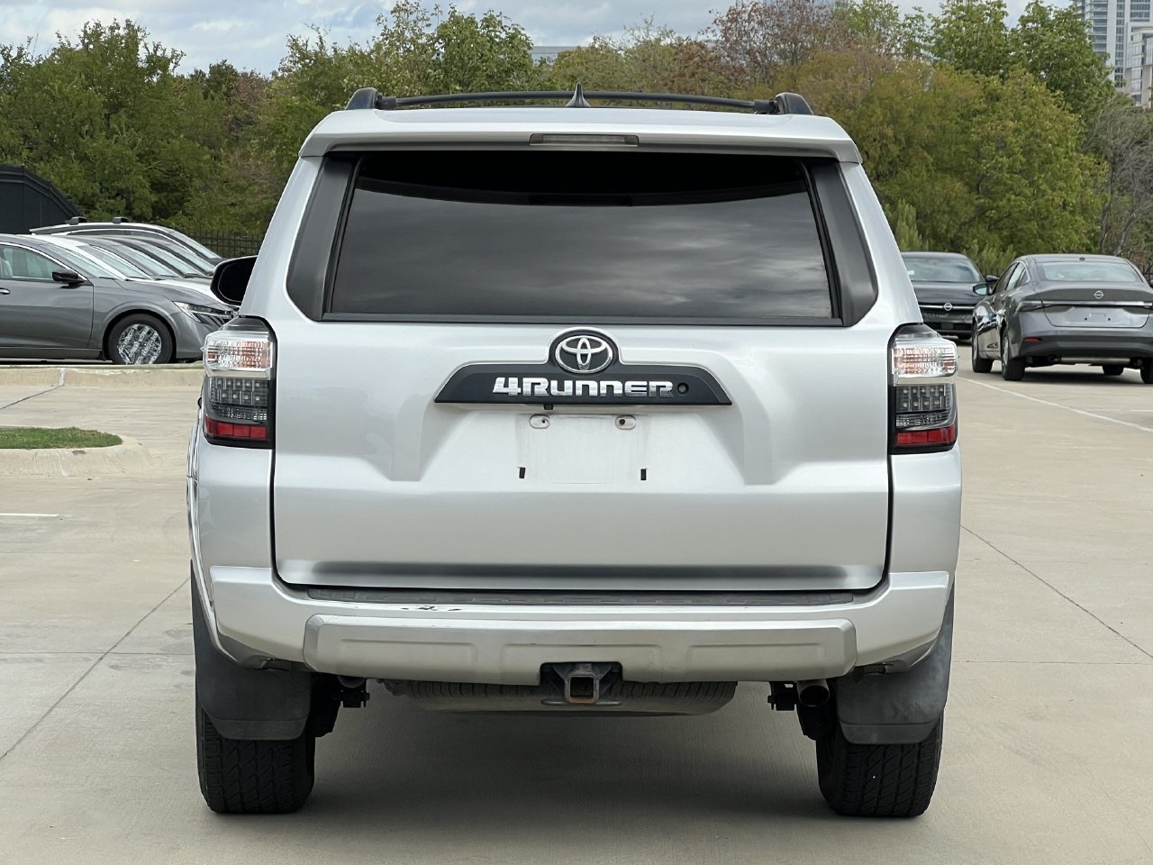 Used 2019 Toyota 4Runner TRD Off-Road AWD/4WD image 4