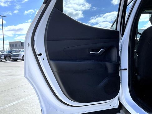 Certified 2026 Hyundai Santa Cruz SE image 21