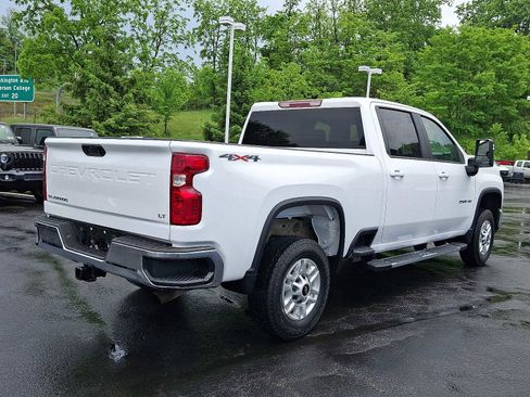 Used 2025 Chevrolet Silverado 2500 LT w/ Convenience Package AWD/4WD image 6