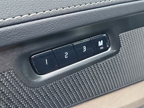 New 2026 Volvo XC90 B6 Plus w/ Protection Package Premier image 10