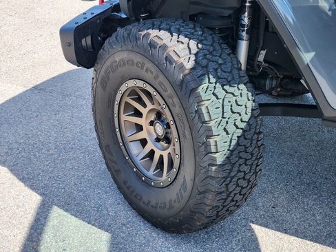 Used 2021 Jeep Wrangler Unlimited Rubicon w/ Dual Top Group AWD/4WD image 31