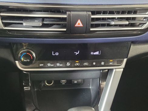 Used 2023 Kia Seltos S w/ Navigation Package FWD image 21