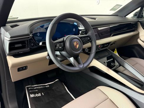 New 2025 Porsche Macan Electric image 4