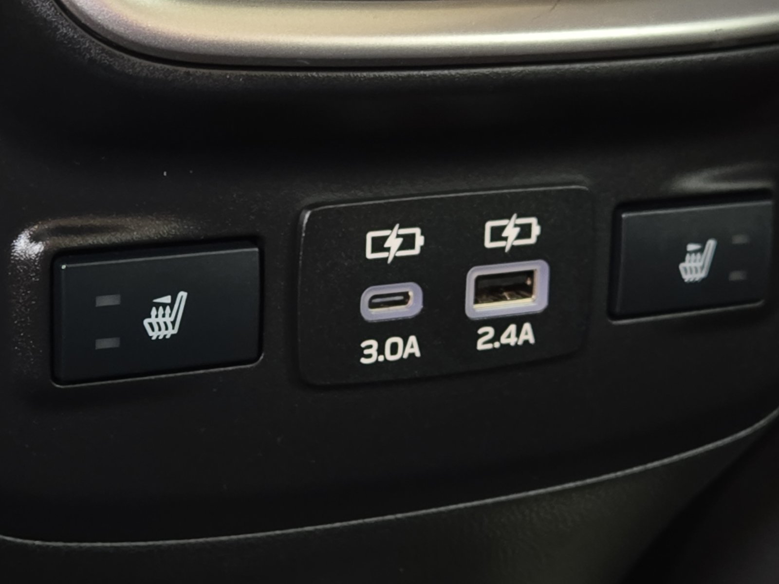 Certified 2025 Subaru Outback Limited AWD/4WD image 11