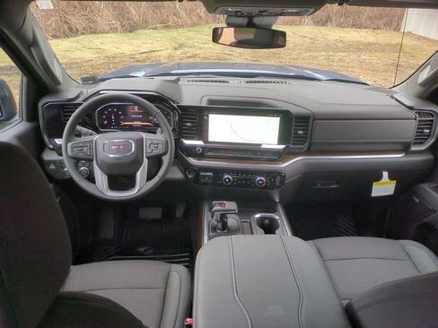New 2026 GMC Sierra 1500 Elevation w/ Preferred Package AWD/4WD image 9