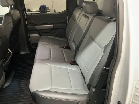 Used 2023 Ford F150 Lightning Lariat image 13