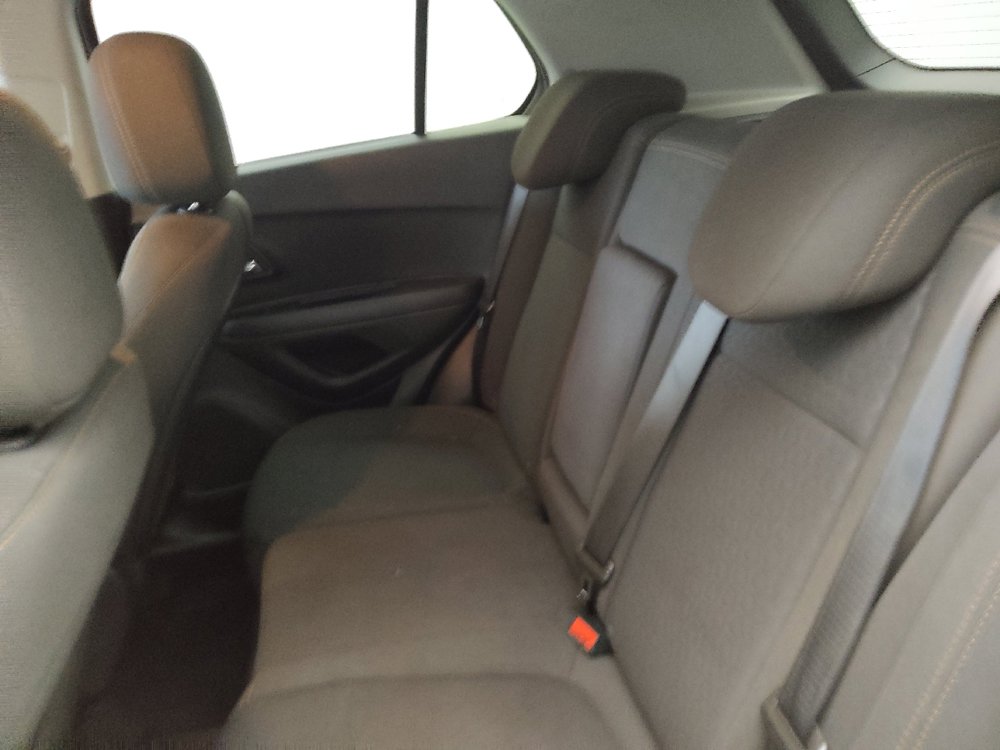 Used 2021 Chevrolet Trax LS w/ Tint and Cruise Package FWD image 18