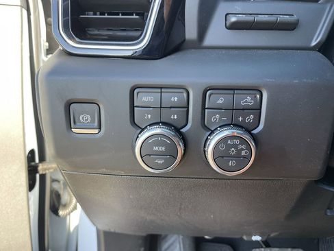 New 2026 GMC Sierra 2500 Denali w/ Technology Package AWD/4WD image 18