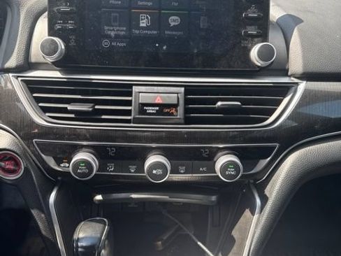 Used 2022 Honda Accord Sport image 6